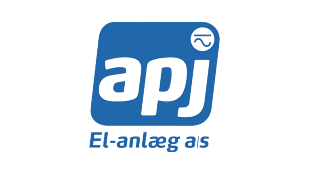 Billedet viser en professionel tømrer og snedker fra De Fries Tømrer & Snedker ApS, der arbejder med.